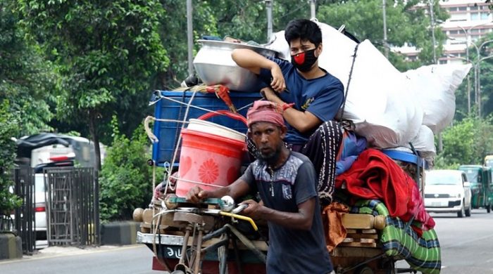 করোনায় মাসিক আয় কমেছে ৭৭ শতাংশ পরিবারের