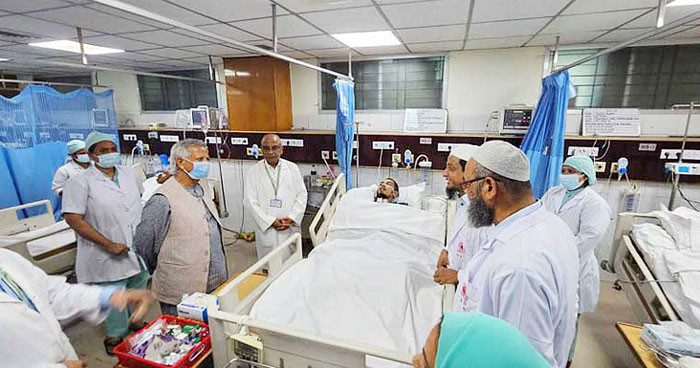 মাইলস্টোন ট্রাজেডি: রোগীদের দেখতে জাতীয় বার্ন ইনস্টিটিউটে প্রধান উপদেষ্টা